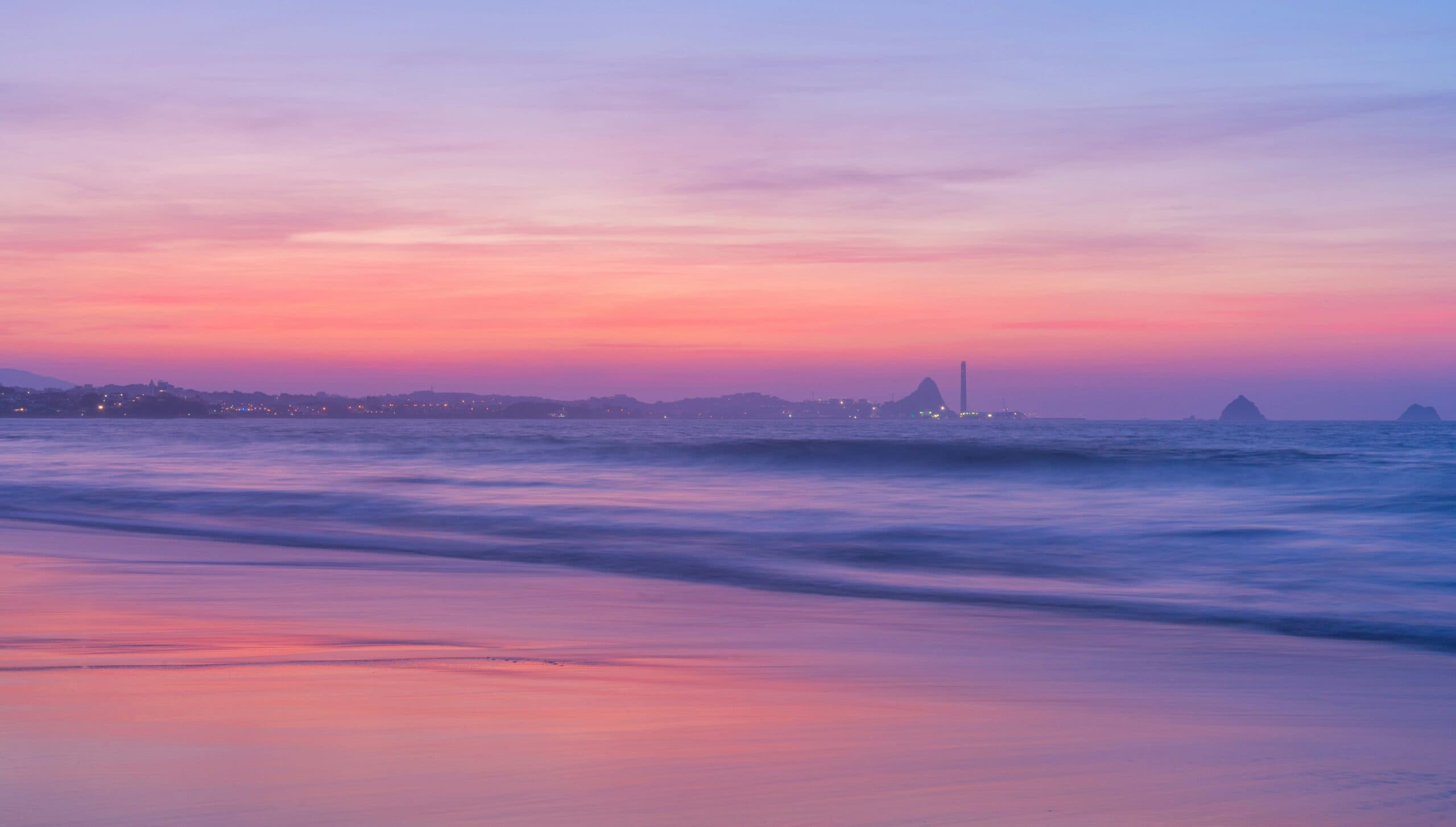 Taranaki Coast (Fitzroy Beach), New Plymouth, New Zealand