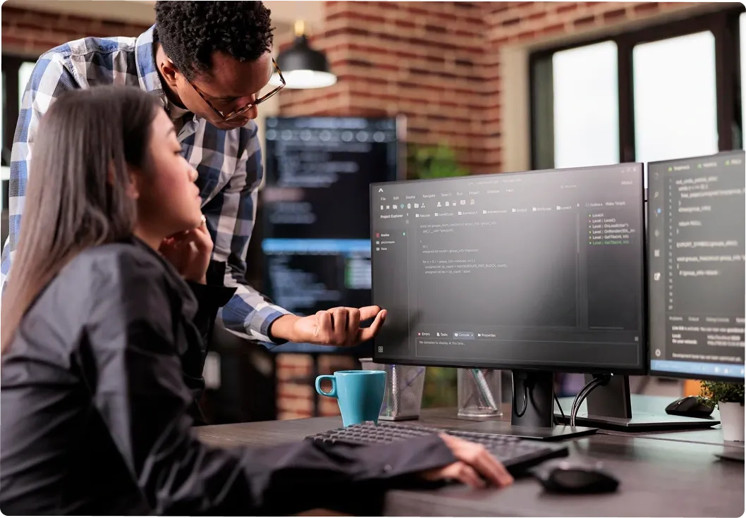 People reading data on a computer